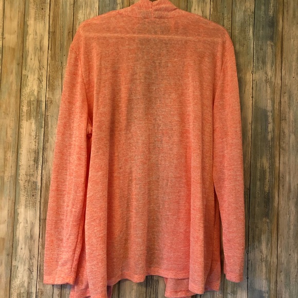 NWOT Beautiful Very Light Sweater - Picture 4 of 4